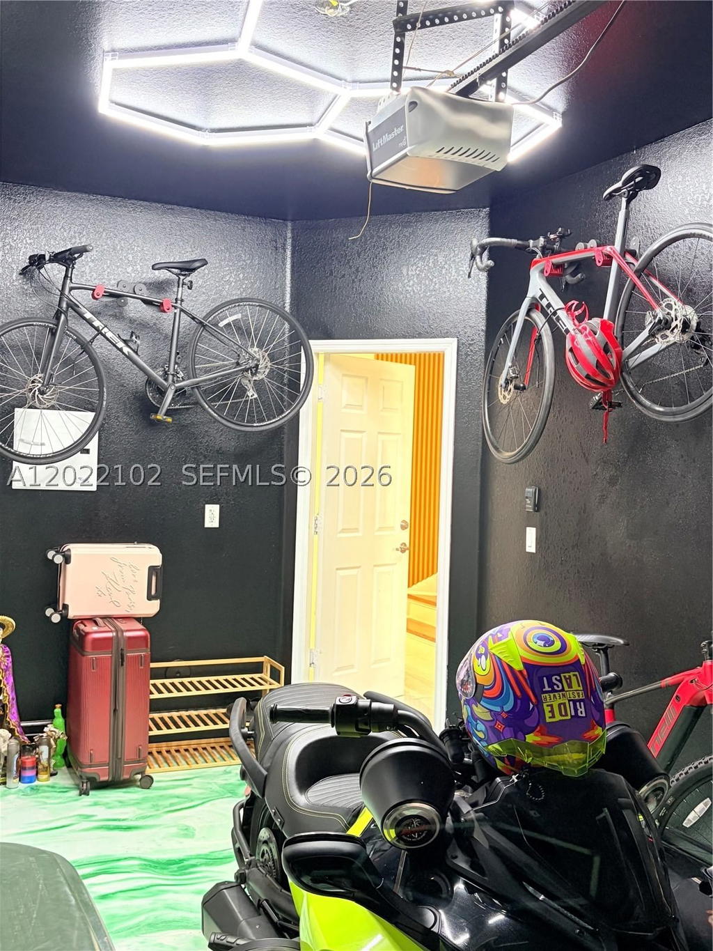 Real estate property located at 3409 92nd Pl, Miami-dade, Bonterra, Hialeah, FL