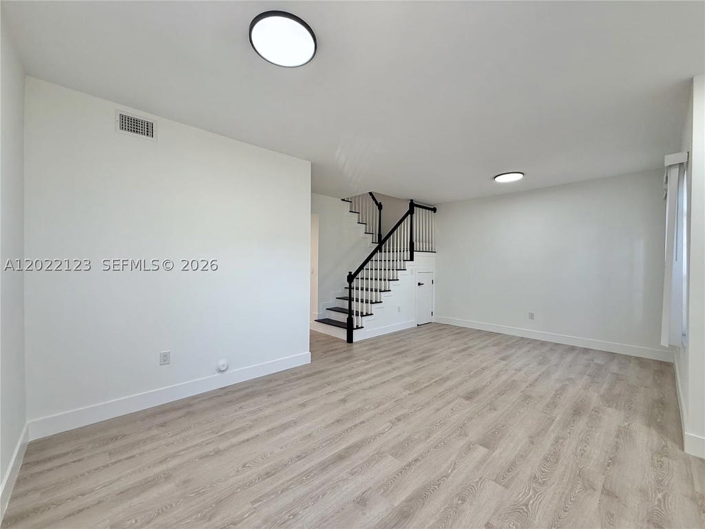 Real estate property located at 5230 109th Ave #7, Miami-dade, Veranda At Doral Condo No, Doral, FL