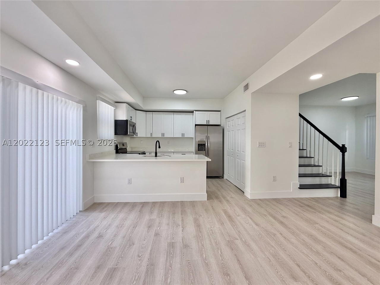 Real estate property located at 5230 109th Ave #7, Miami-dade, Veranda At Doral Condo No, Doral, FL