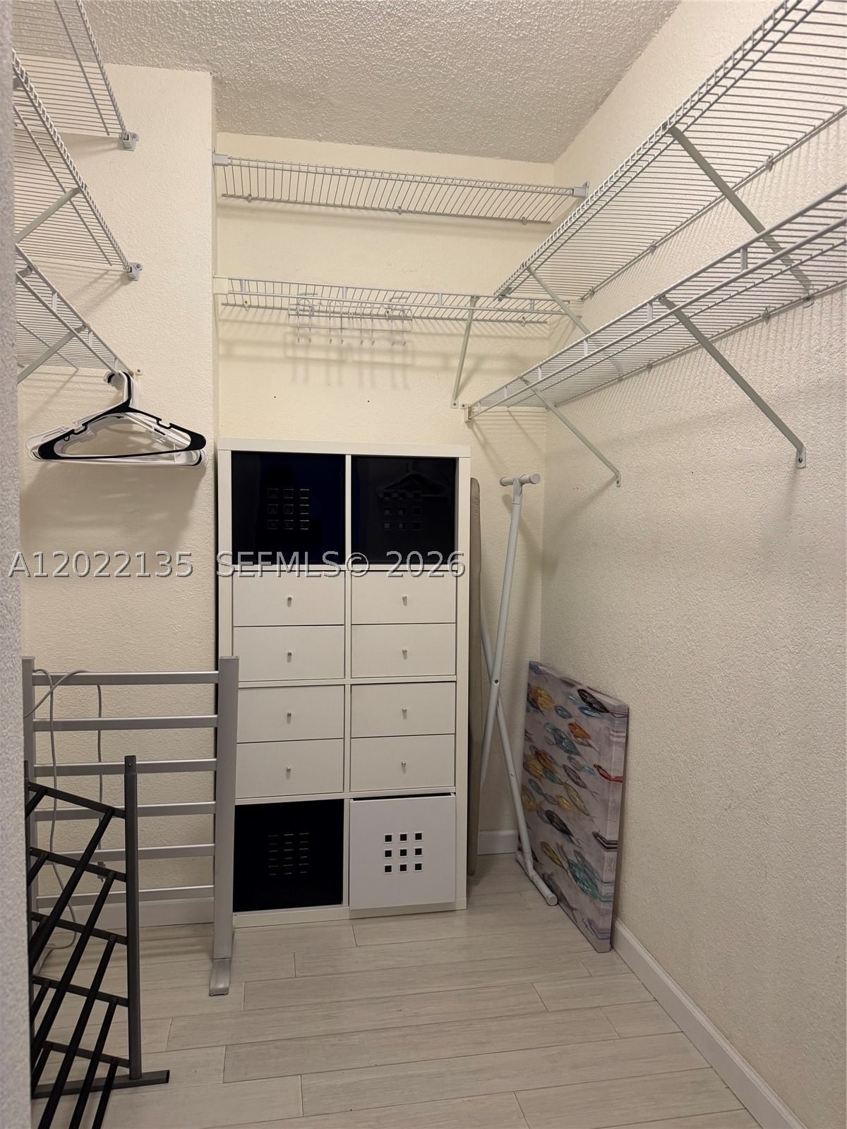 Real estate property located at 2501 Ocean Dr #328, Broward, Wave Condo, Hollywood, FL