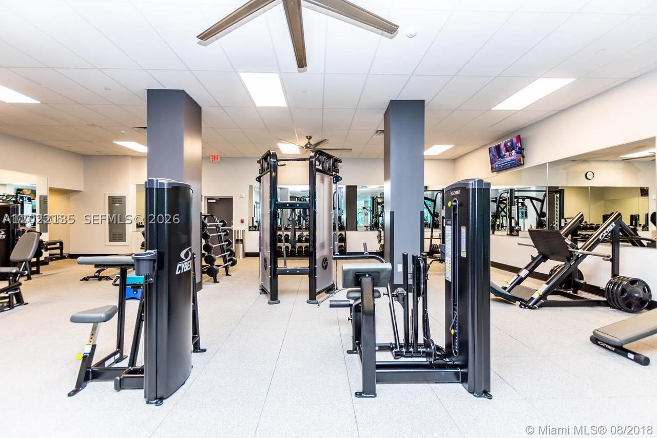Real estate property located at 2501 Ocean Dr #328, Broward, Wave Condo, Hollywood, FL
