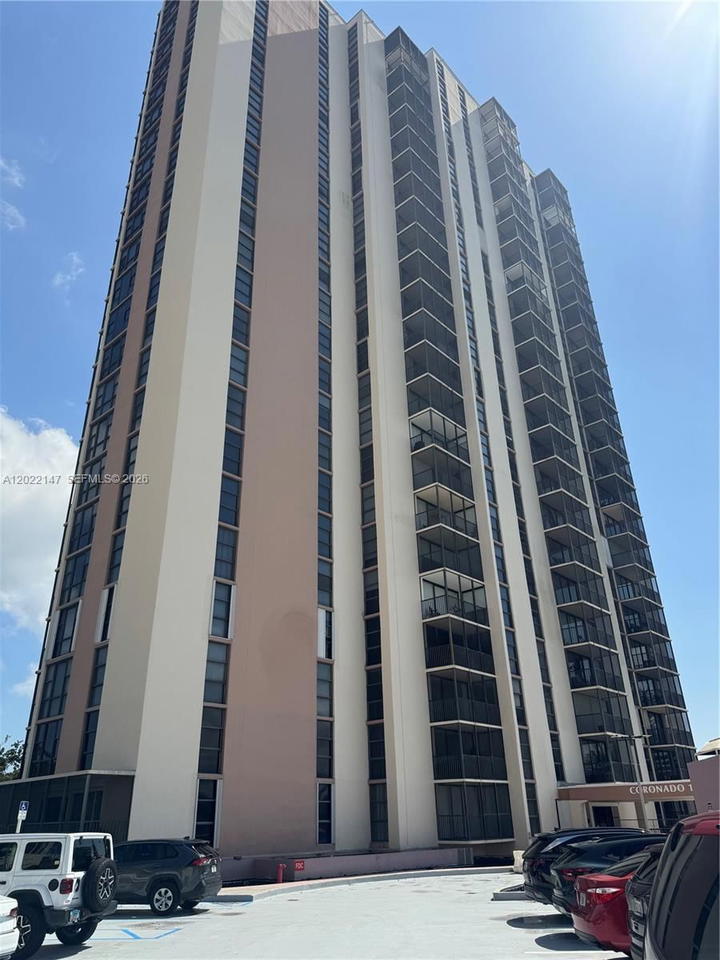 Real estate property located at 20335 Country Club Dr #1205, Miami-dade, Coronado Condo- Tower Ii, Aventura, FL