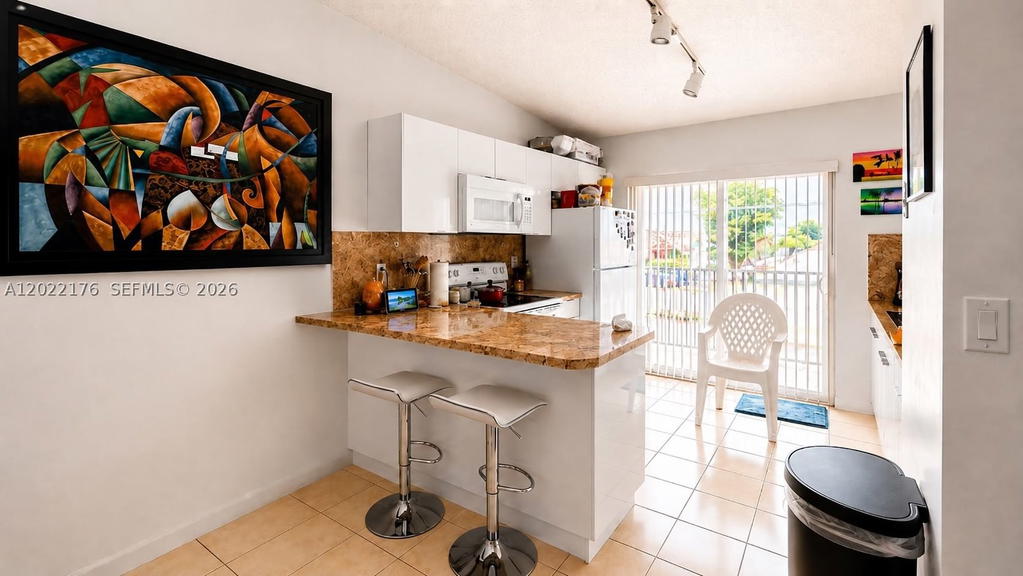 Real estate property located at 7603 29th Ln #202-55, Miami-dade, El Prado Xiii Condo, Hialeah, FL