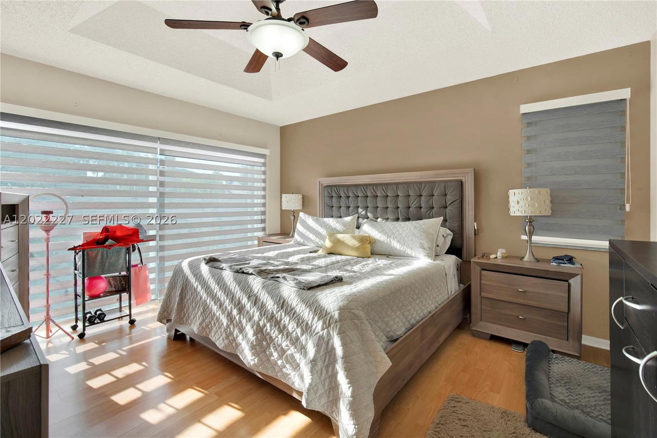 Real estate property located at 8357 162nd Ct, Miami-dade, Lago Mar West, Miami, FL