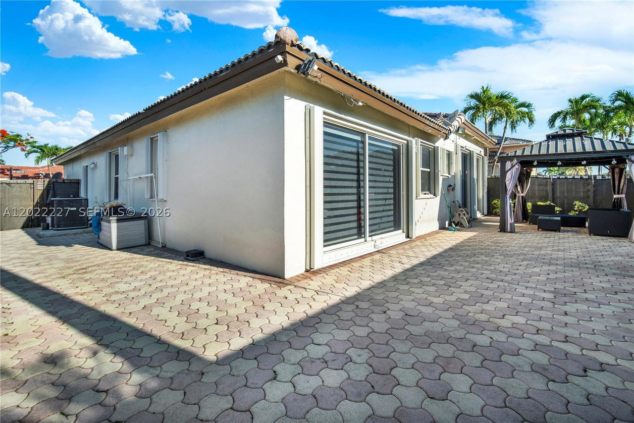Real estate property located at 8357 162nd Ct, Miami-dade, Lago Mar West, Miami, FL