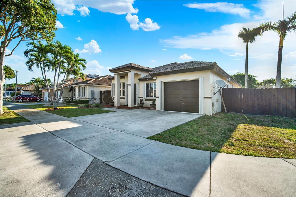 Real estate property located at 8357 162nd Ct, Miami-dade, Lago Mar West, Miami, FL