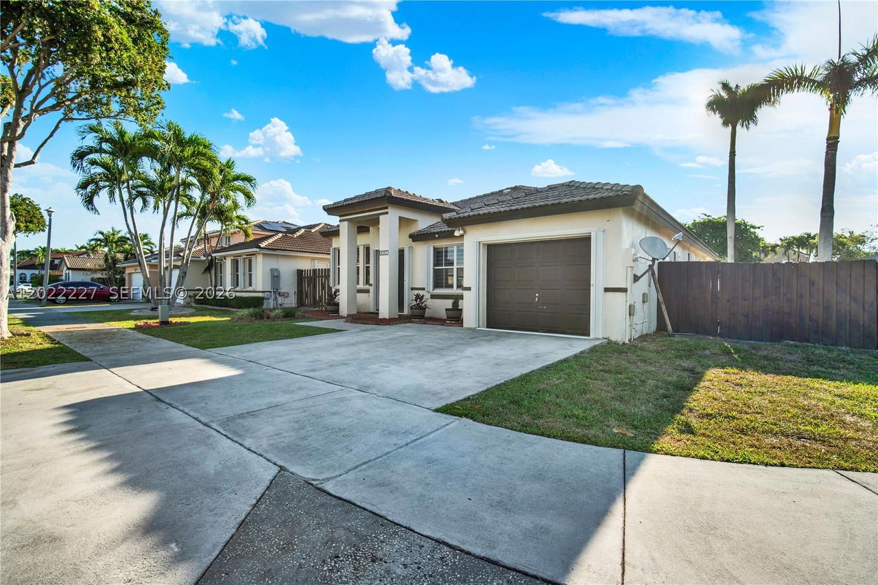 Real estate property located at 8357 162nd Ct, Miami-dade, Lago Mar West, Miami, FL