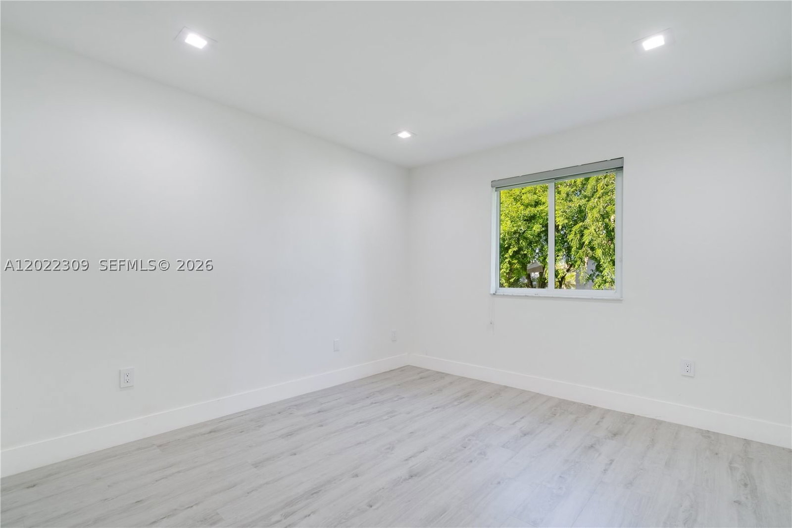 Real estate property located at 11583 69th Ter, Miami-dade, Doral Isles St Lucia, Doral, FL