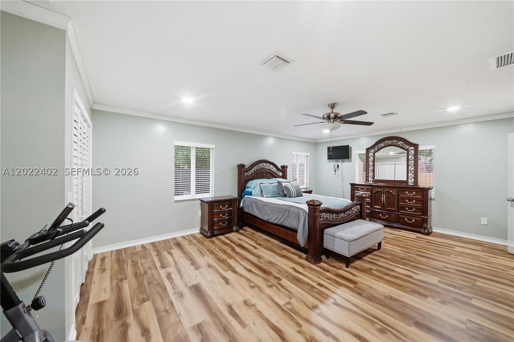 Real estate property located at 1081 198th St, Miami-dade, Norwood 4th Addn, Miami Gardens, FL