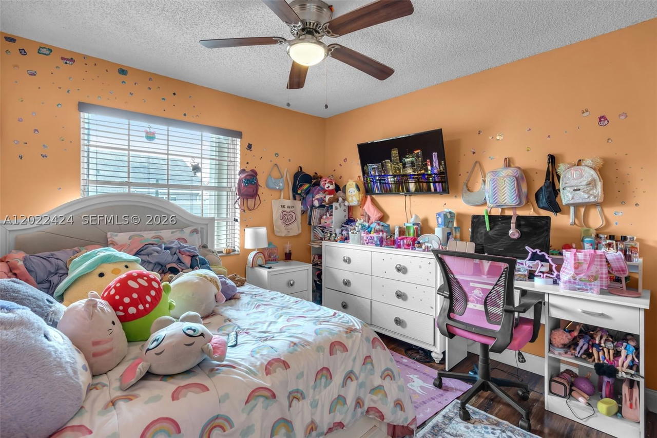 Real estate property located at 20370 32nd Ave, Miami-dade, Leslie Patio Homes Sec 4, Miami Gardens, FL