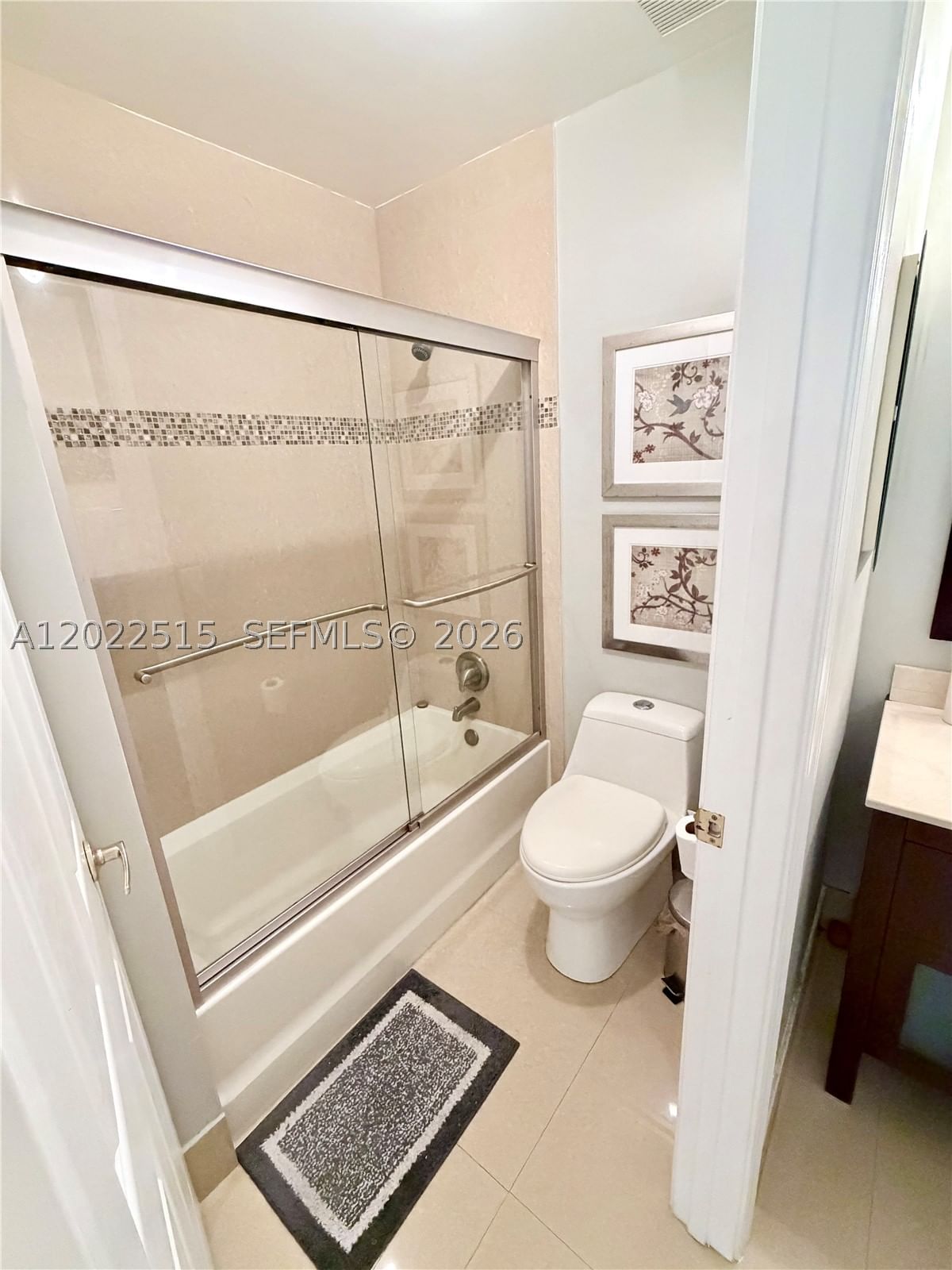 Real estate property located at 4020 Sapphire Cv, Broward, Amber-ruby Cove Plat, Weston, FL