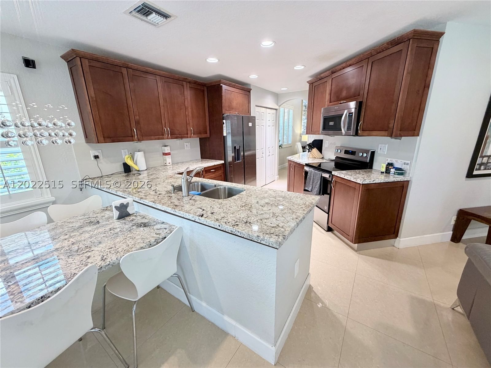 Real estate property located at 4020 Sapphire Cv, Broward, Amber-ruby Cove Plat, Weston, FL