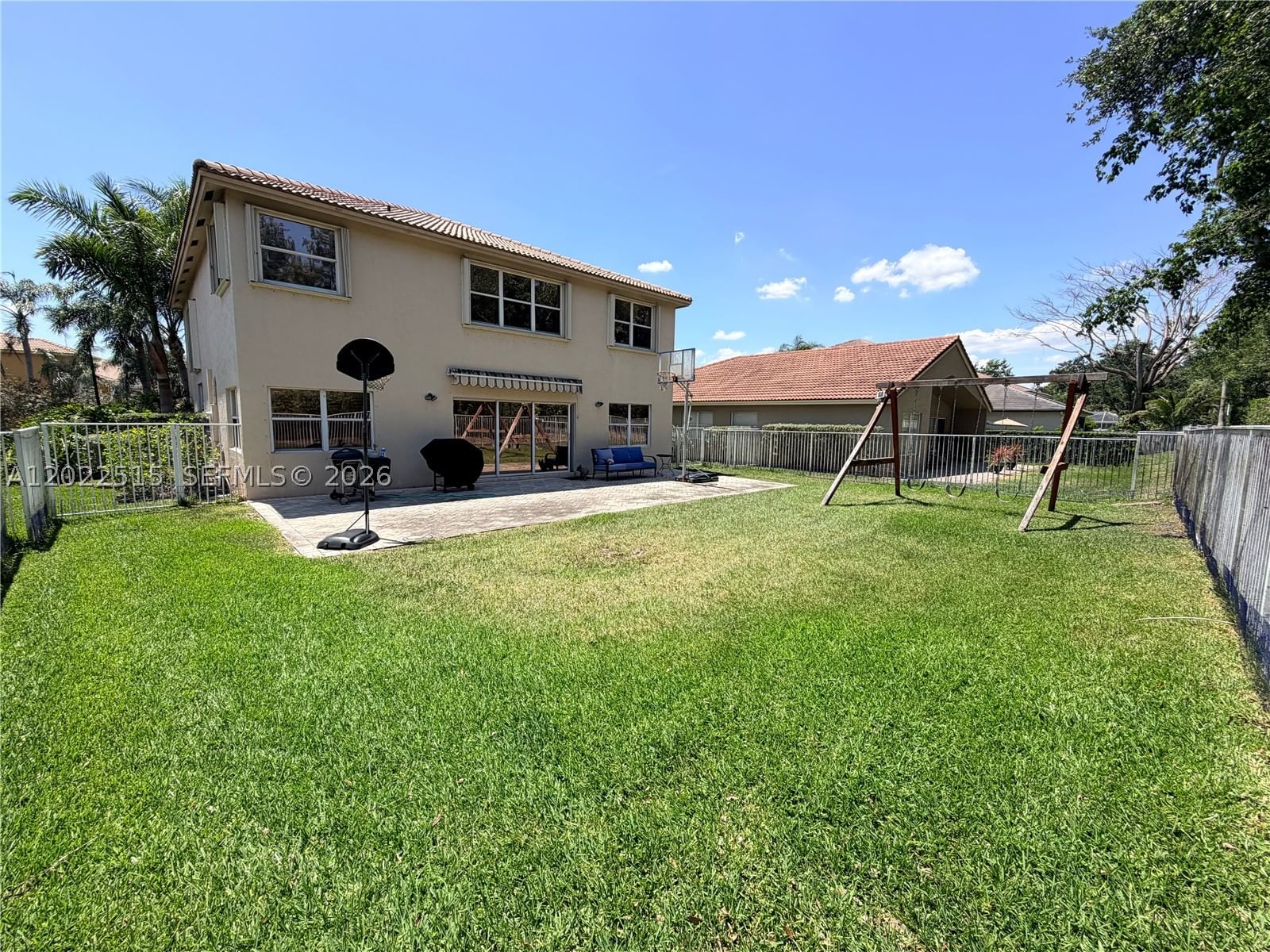 Real estate property located at 4020 Sapphire Cv, Broward, Amber-ruby Cove Plat, Weston, FL