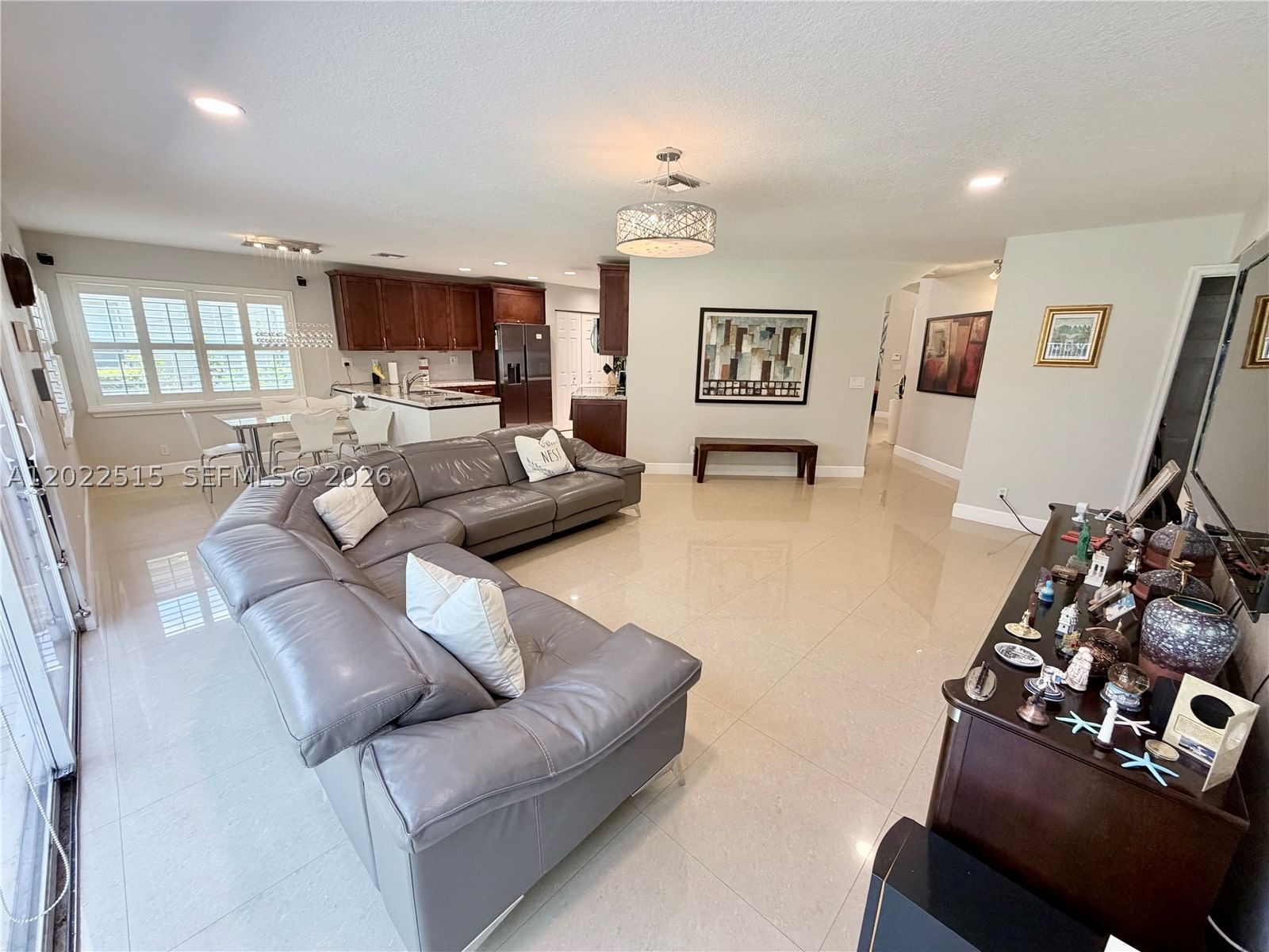 Real estate property located at 4020 Sapphire Cv, Broward, Amber-ruby Cove Plat, Weston, FL