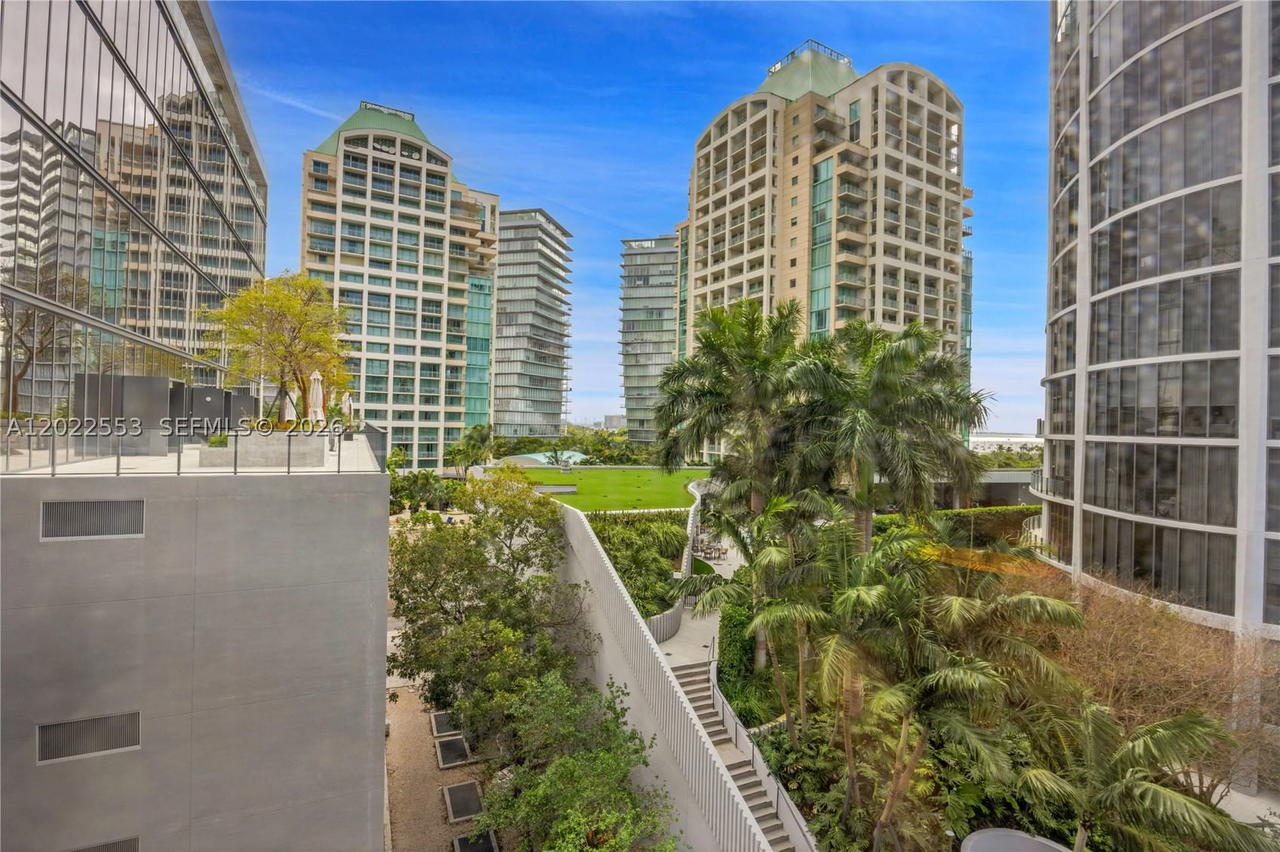 Real estate property located at 2831 Bayshore Dr #705, Miami-dade, Club Residences At Park Gr, Miami, FL