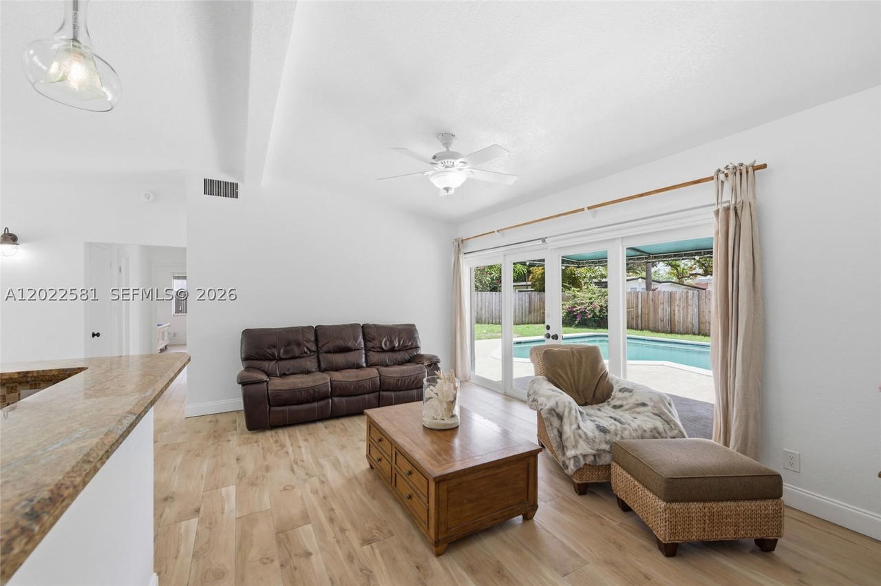 Real estate property located at 1141 45th Ter, Broward, Golf View Heights, Plantation, FL