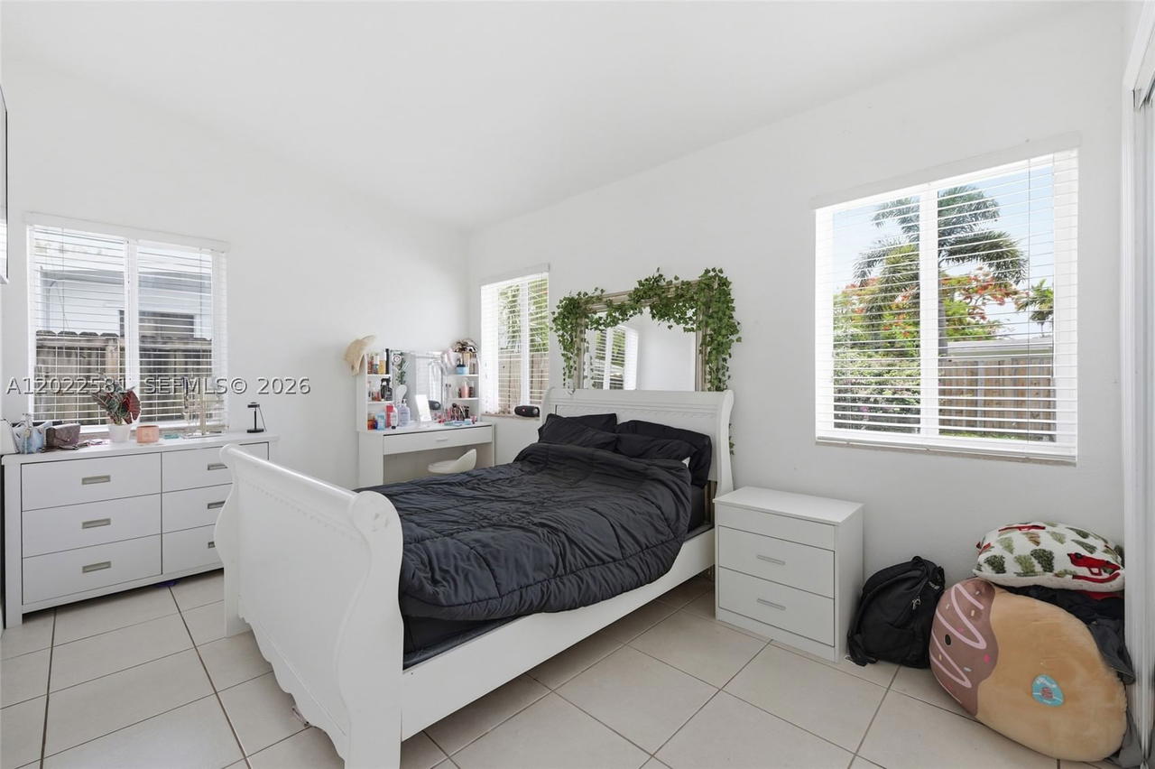 Real estate property located at 1141 45th Ter, Broward, Golf View Heights, Plantation, FL