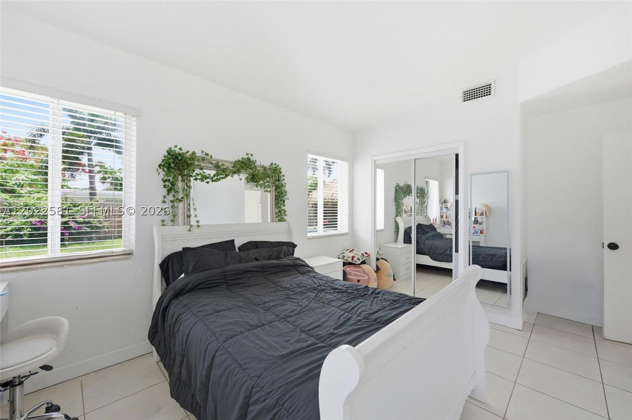 Real estate property located at 1141 45th Ter, Broward, Golf View Heights, Plantation, FL