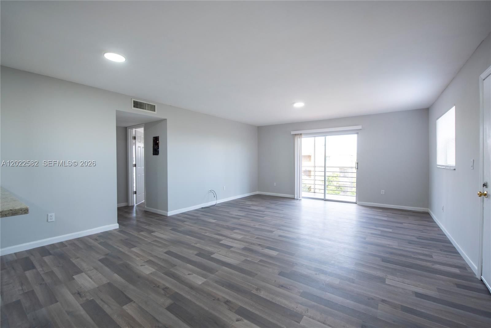 Real estate property located at 4111 Stirling Rd #509, Broward, Oaks Condo, Dania Beach, FL