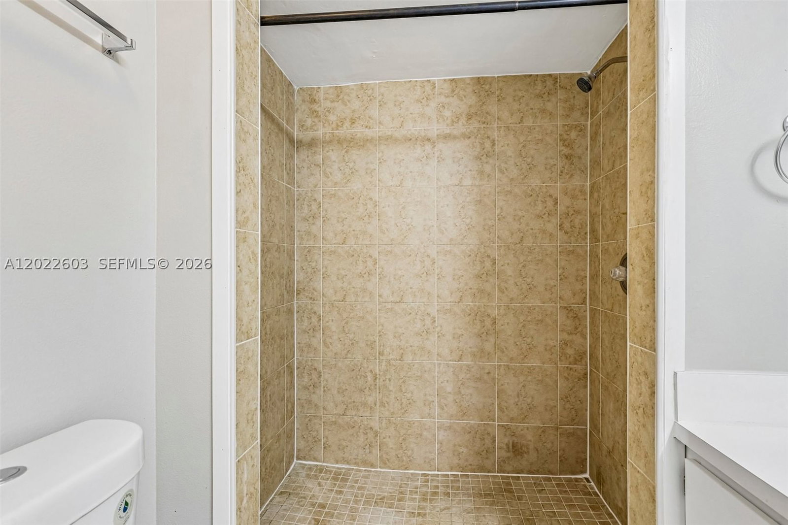 Real estate property located at 4011 Palm Bay Cir A, Palm Beach, Lake Colony Ph 1, West Palm Beach, FL