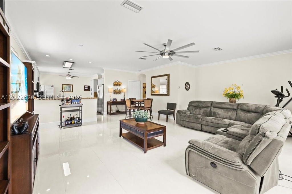 Real estate property located at 668 155th Ter, Broward, Towngate, Pembroke Pines, FL