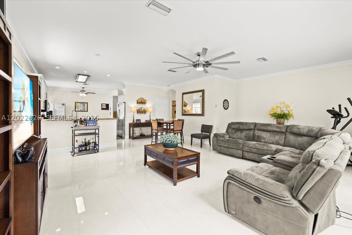 Real estate property located at 668 155th Ter, Broward, Towngate, Pembroke Pines, FL
