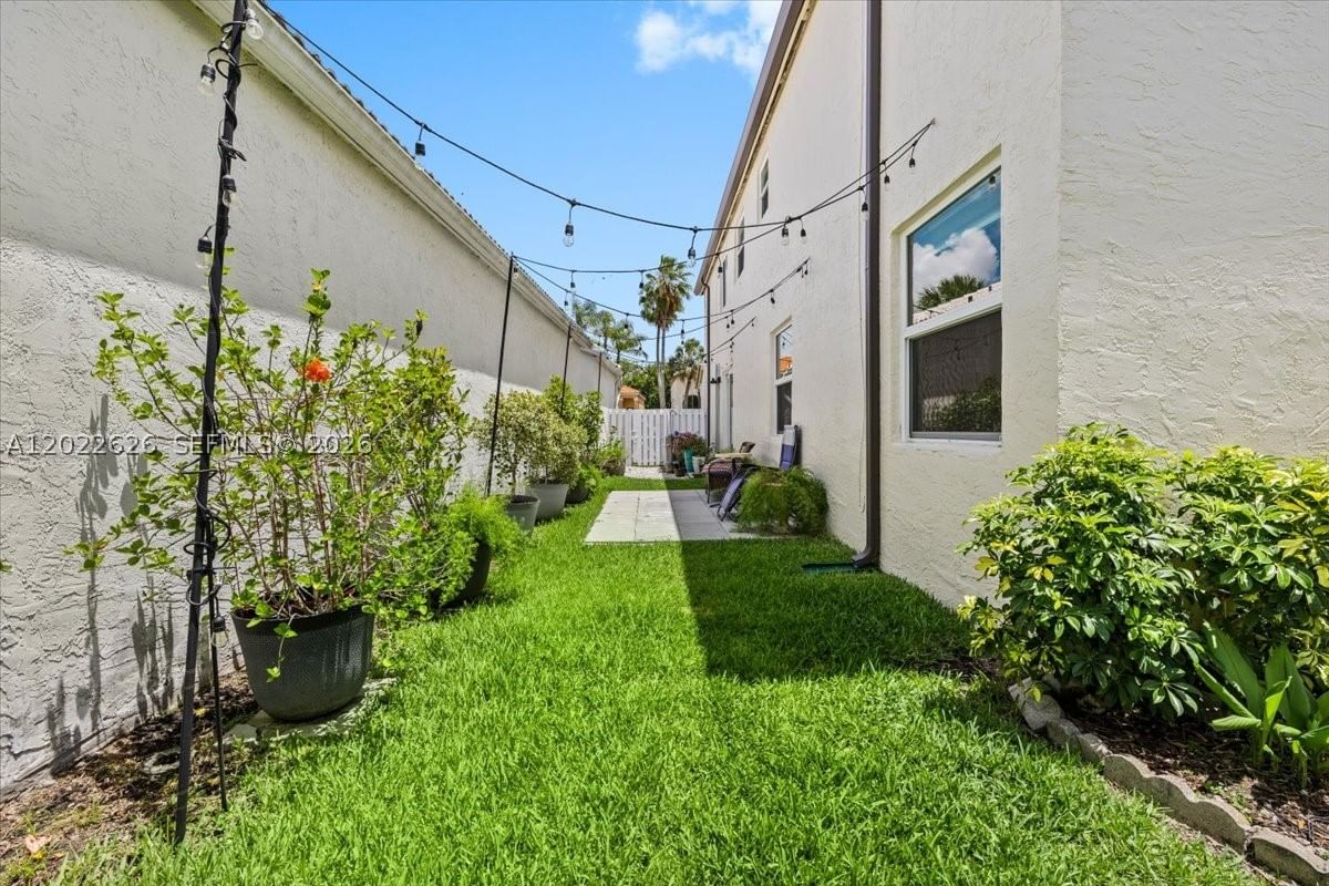 Real estate property located at 668 155th Ter, Broward, Towngate, Pembroke Pines, FL