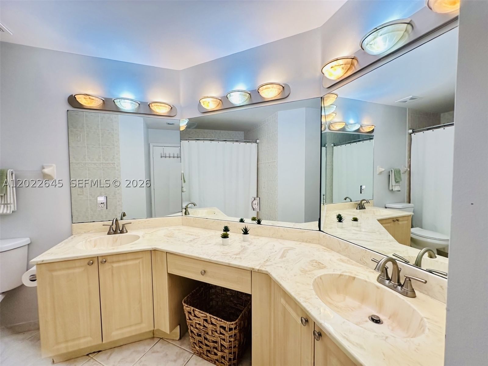 Real estate property located at 8952 38th Dr., Broward, Coral Springs Village Gre, Coral Springs, FL