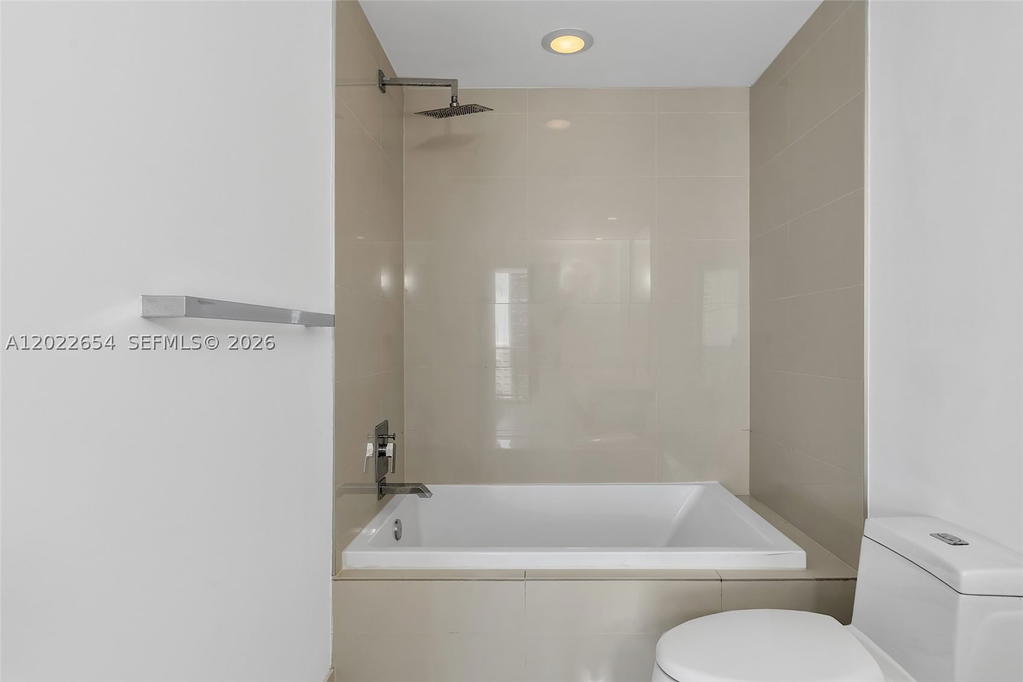 Real estate property located at 45 9th St #3502, Miami-dade, Brickell Heights East Con, Miami, FL