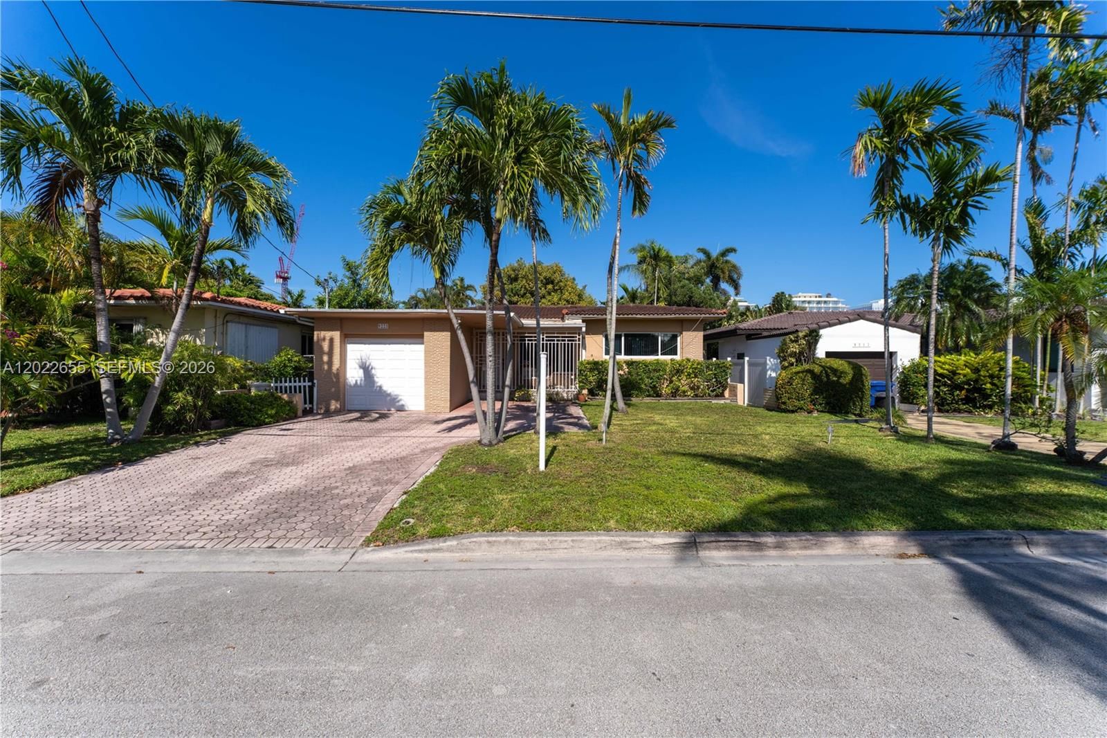 Real estate property located at 9225 Byron Ave, Miami-dade, Altos Del Mar No 5, Surfside, FL