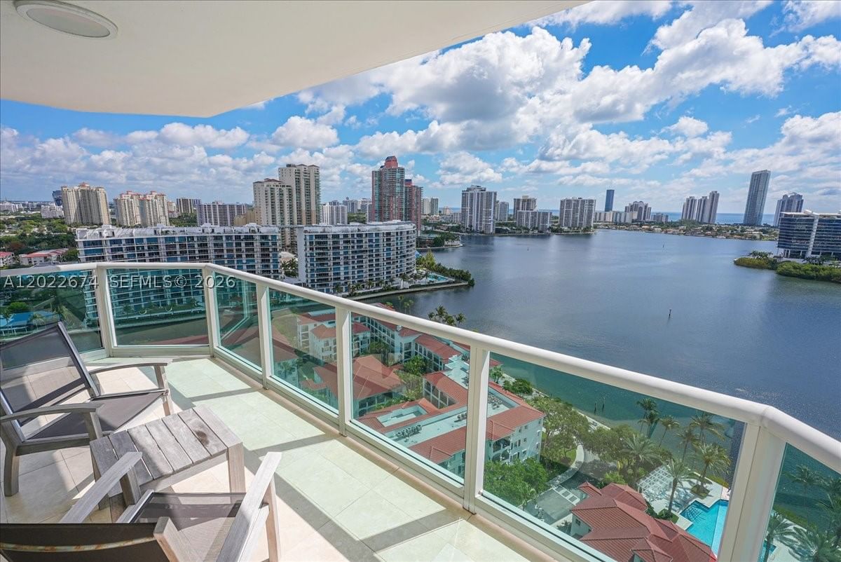 Real estate property located at 3301 183rd St #2101, Miami-dade, The Peninsula Ii Condo, Aventura, FL