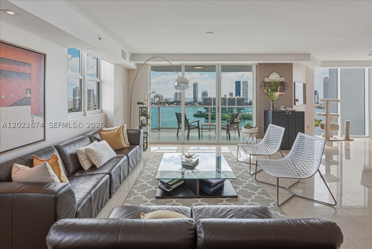 Real estate property located at 3301 183rd St #2101, Miami-dade, The Peninsula Ii Condo, Aventura, FL