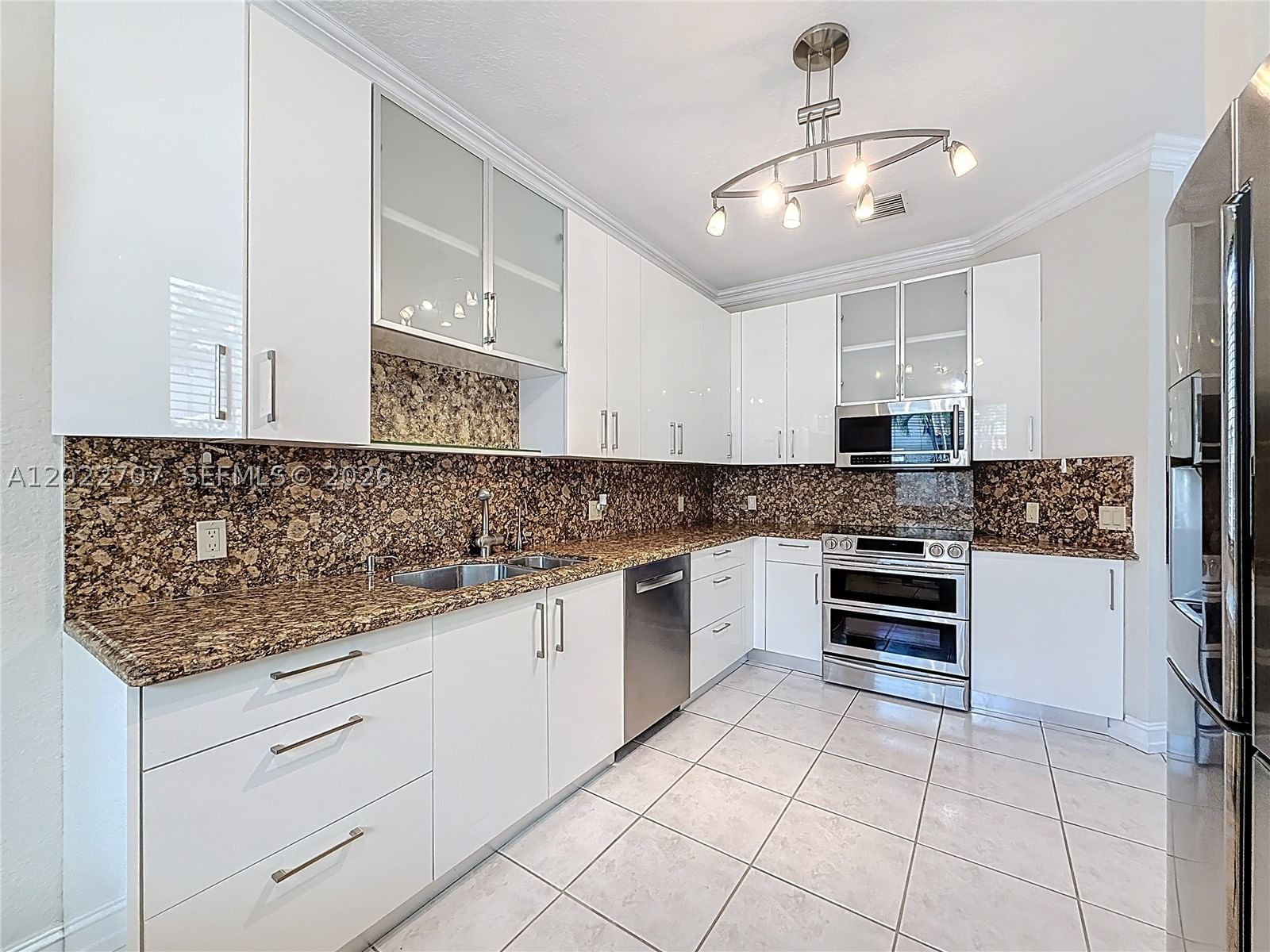 Real estate property located at 781 195th St, Miami-dade, Portofino, Miami, FL