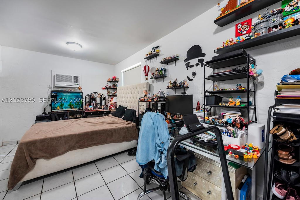 Real estate property located at 4217 2nd Ter, Miami-dade, W Flag Cen Le Jeune Ad, Miami, FL