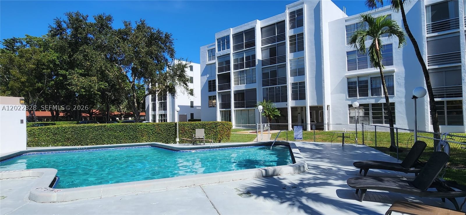 Real estate property located at 6923 Cypress Rd C12, Broward, Plantation Royal Section, Plantation, FL