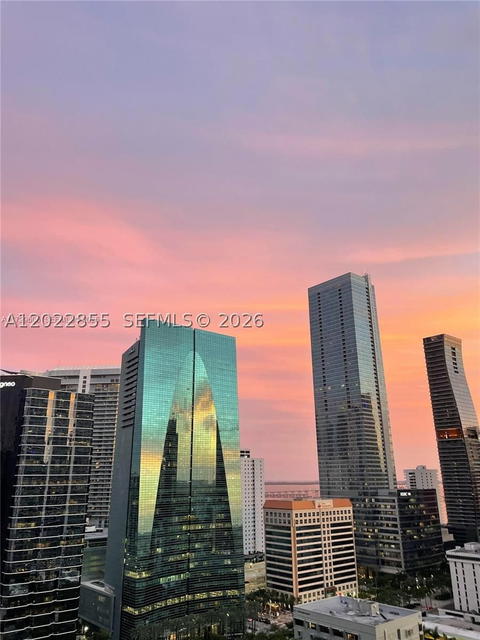 Real estate property located at 1250 Miami Ave #2214, Miami-dade, Vue At Brickell Condo, Miami, FL