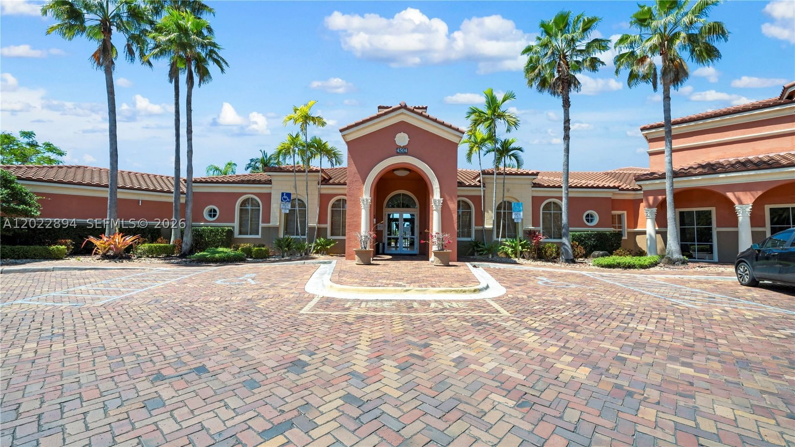 Real estate property located at 4400 160th Ave #1015, Broward, El-ad Villaggio Condo Bld, Miramar, FL