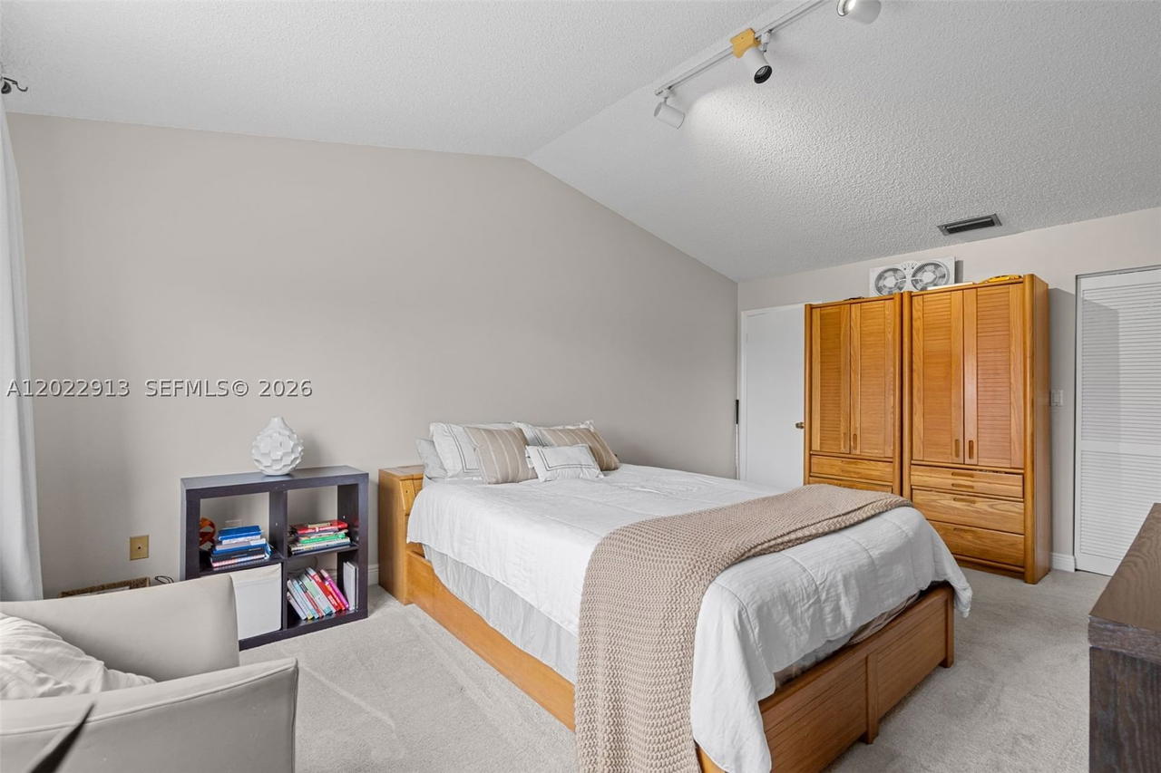 Real estate property located at 15596 110th Ter, Miami-dade, Atrium Homes At The Hammo, Miami, FL