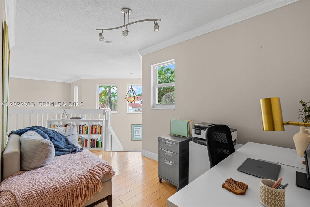 Real estate property located at 15596 110th Ter, Miami-dade, Atrium Homes At The Hammo, Miami, FL