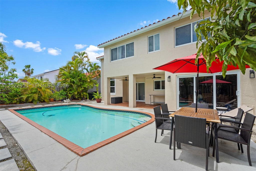 Real estate property located at 15596 110th Ter, Miami-dade, Atrium Homes At The Hammo, Miami, FL