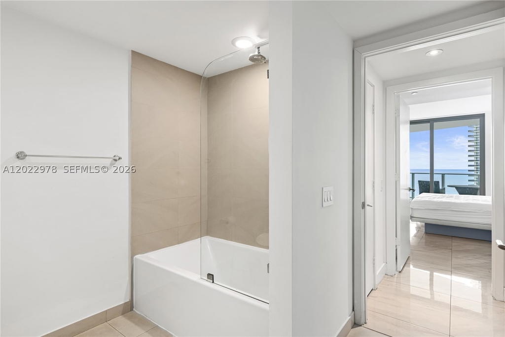 Real estate property located at 4111 Ocean Dr #2209, Broward, 4111 South Ocean Drive Co, Hollywood, FL