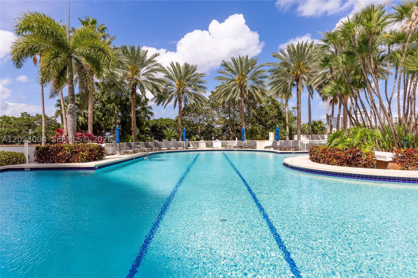Real estate property located at 21055 Yacht Club Dr #2704, Miami-dade, South Tower At The Point, Aventura, FL