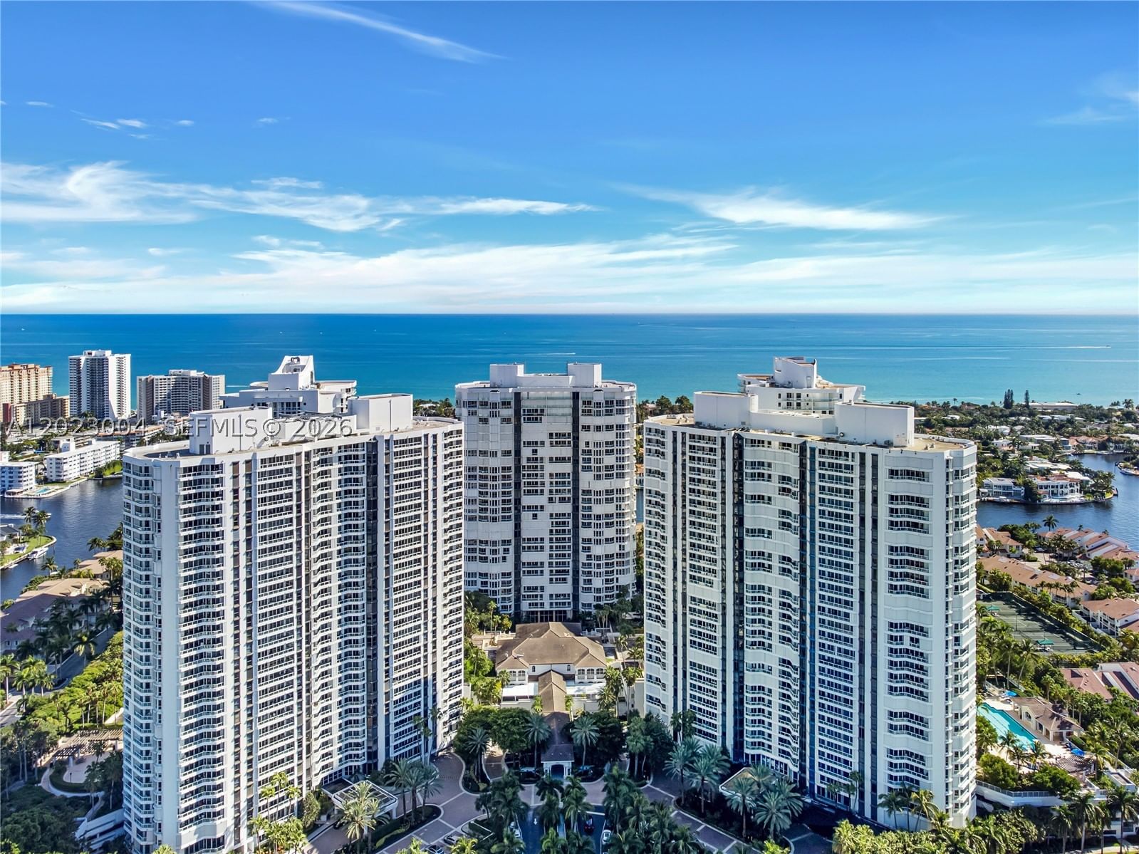 Real estate property located at 21055 Yacht Club Dr #2704, Miami-dade, South Tower At The Point, Aventura, FL