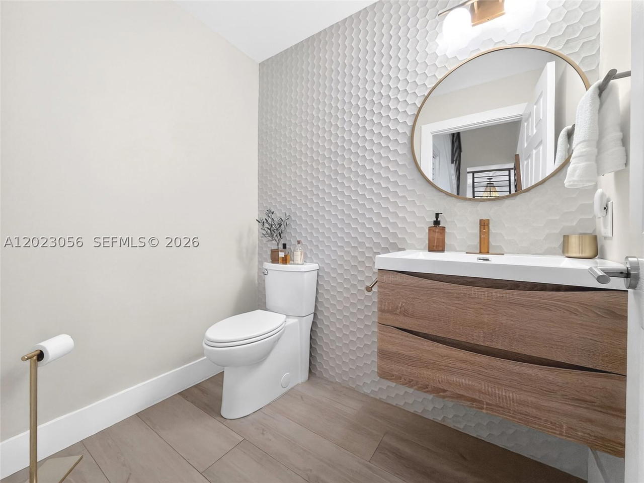 Real estate property located at 7426 162nd Ct, Miami-dade, Heftlers Lago Mar West, Miami, FL