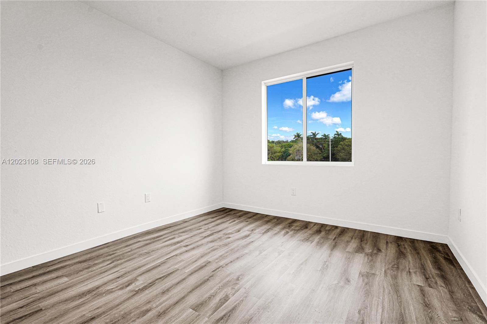 Real estate property located at 22555 125th Ave #13A, Miami-dade, Chloe Estates, Miami, FL