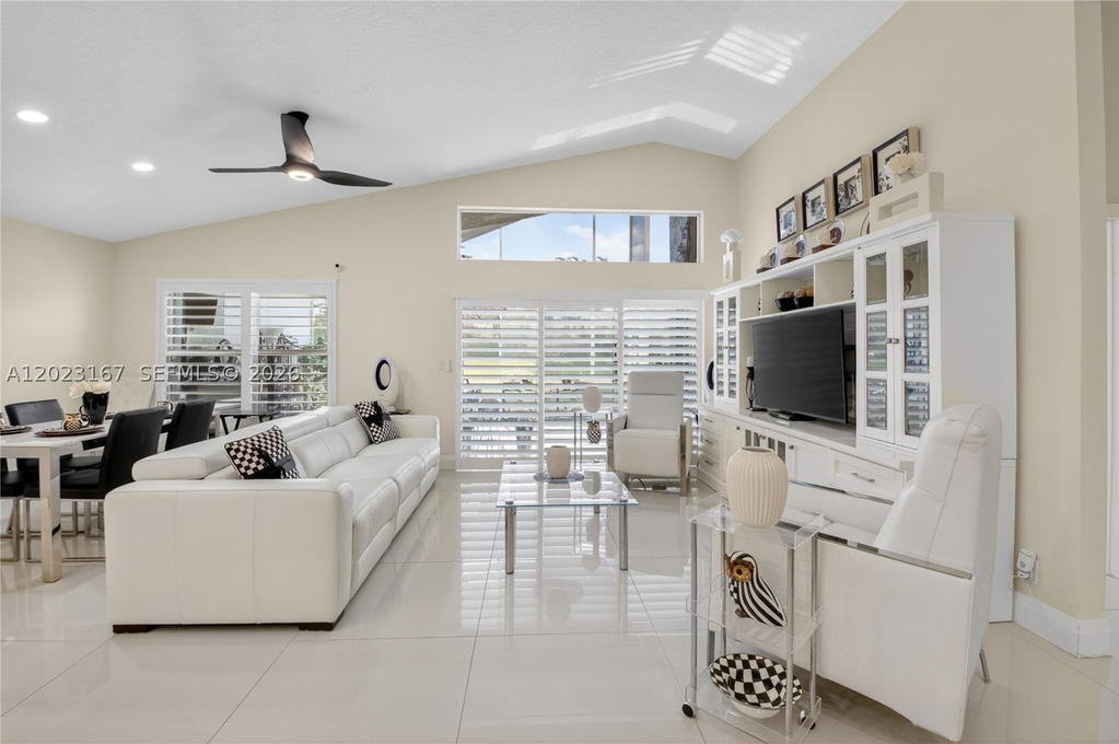 Real estate property located at 12636 Coral Lakes Dr, Palm Beach, Regency Cove North, Boynton Beach, FL