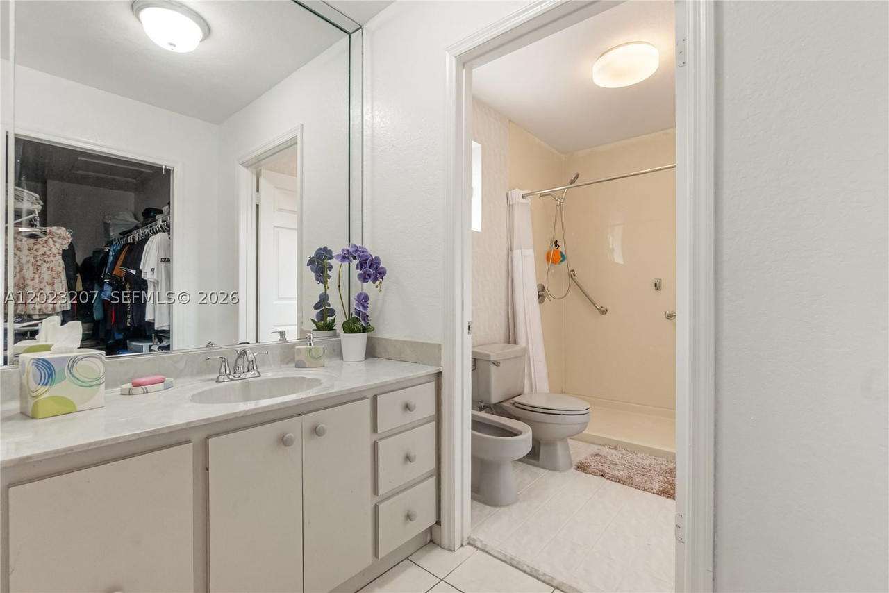 Real estate property located at 3254 78th St, Miami-dade, Napoles Homes, Hialeah, FL