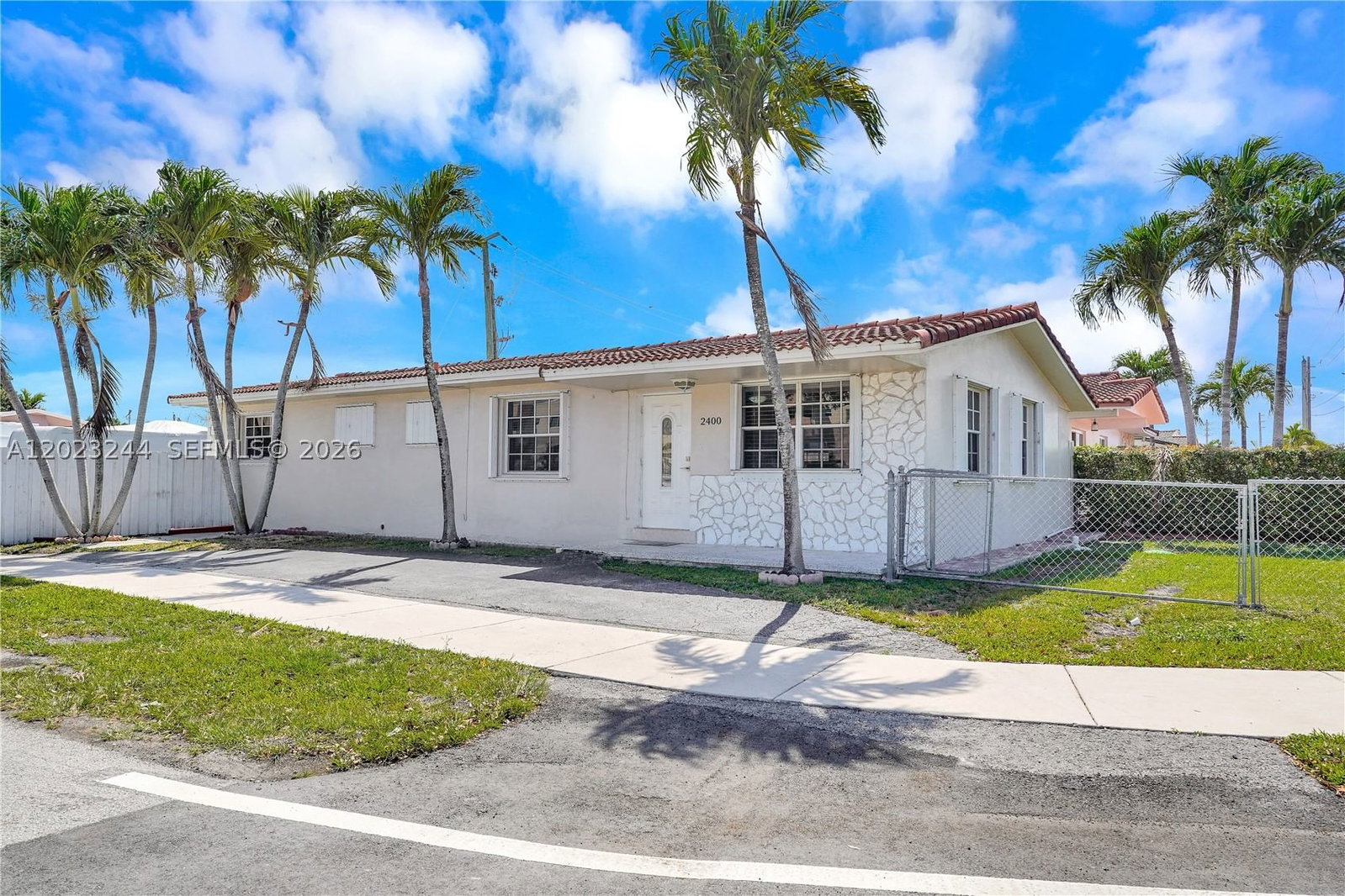 Real estate property located at 2400 103rd Ct, Miami-dade, Coravo Amd, Miami, FL