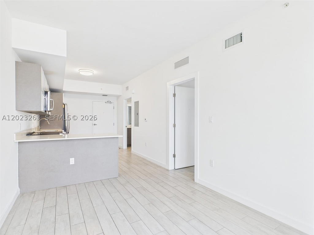Real estate property located at 321 26th St #802, Miami-dade, 26 Edgewater Condo, Miami, FL