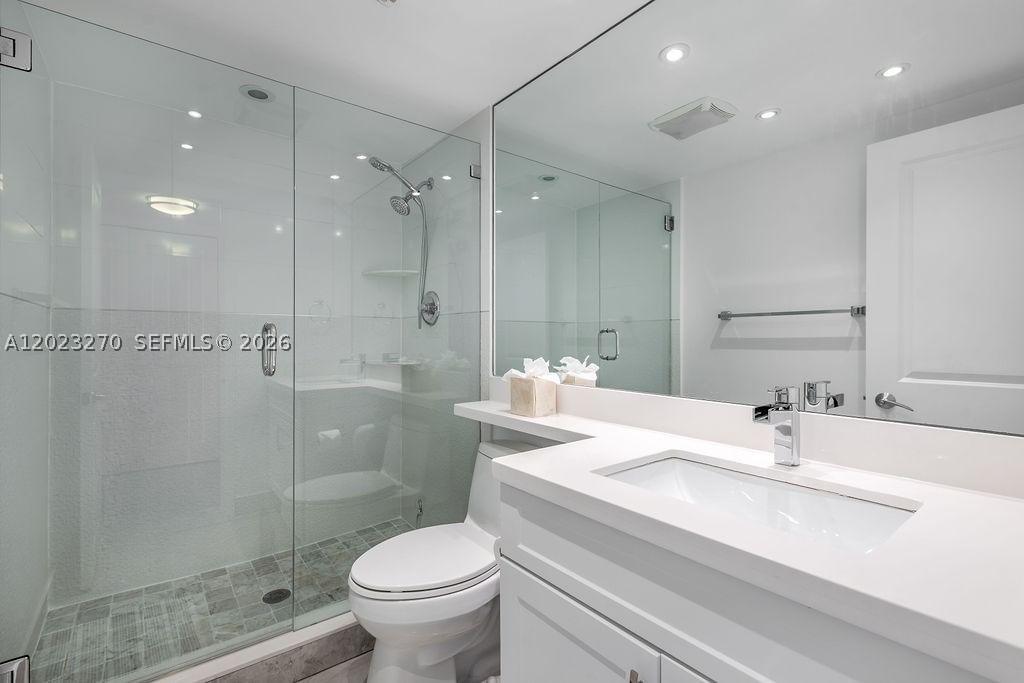 Real estate property located at 600 Parkview Dr #829, Broward, Towers Of Oceanview South, Hallandale Beach, FL